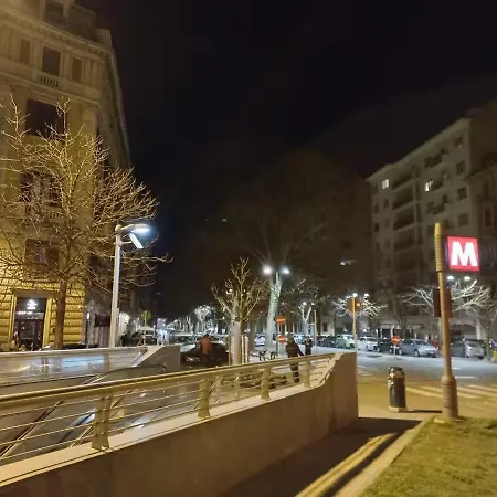 Torino Centro, Stazione Porta Nuova-Infinity House2 *